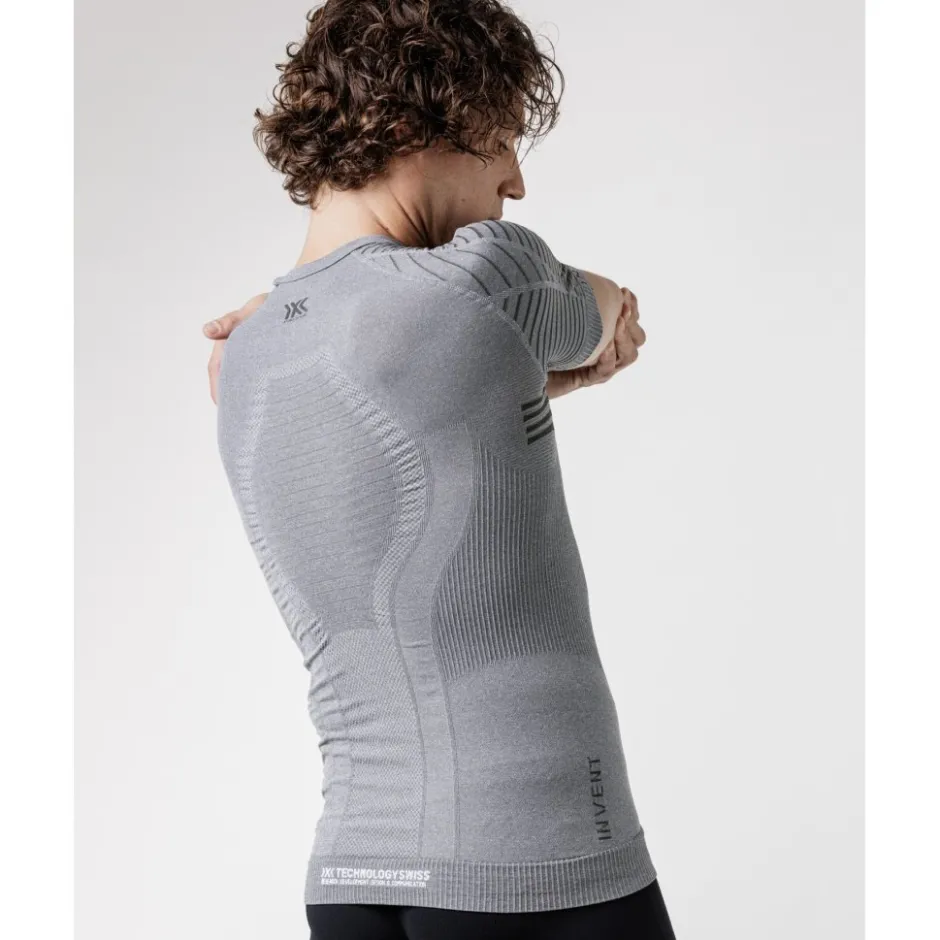 Baselayers|Ondergoed < X-Bionic Invent 4.0 T Round Neck Onderhed Heren - arctic white/dooite grey