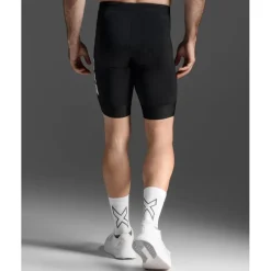 Broeken < 2XU Aero Triathon 9" hort Heren - zwart/wit