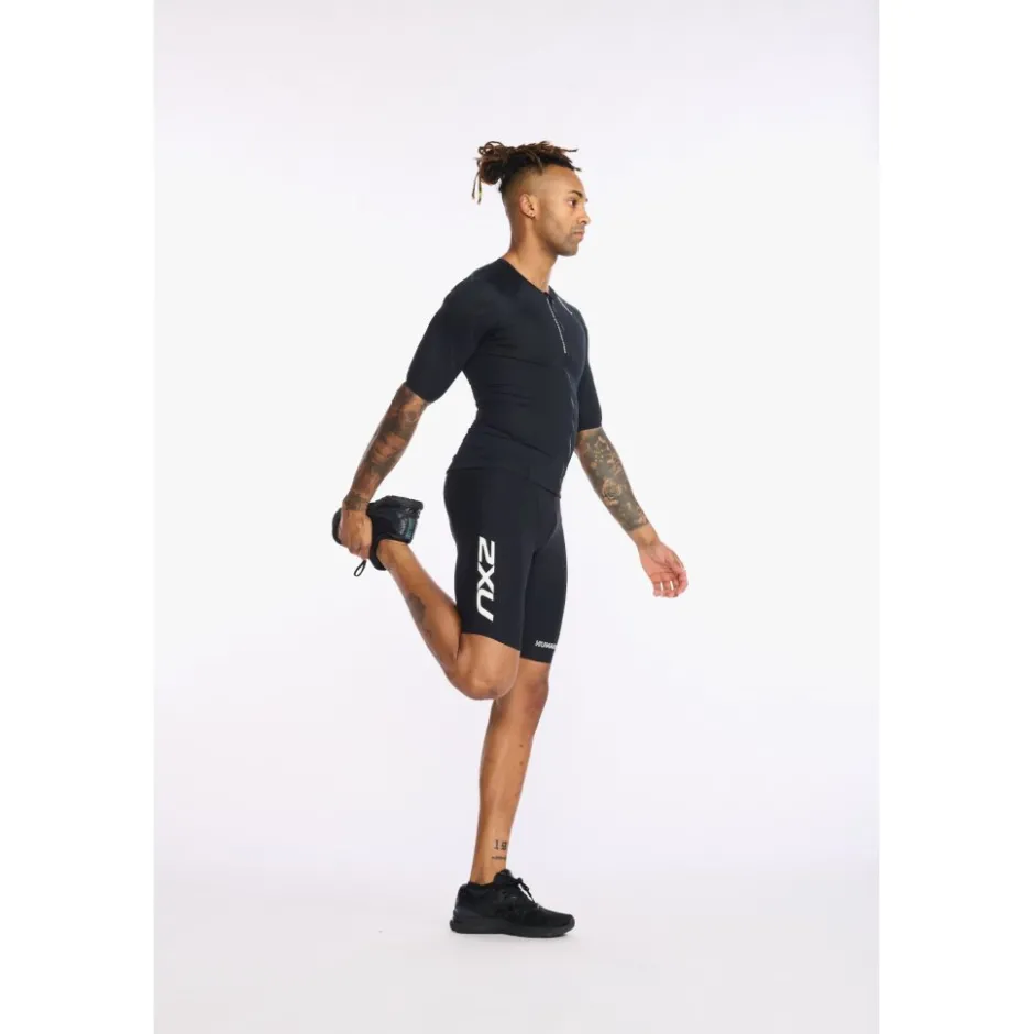 T-Shirts & Tops < 2XU Aero Tri Top Dame - zwart/wit