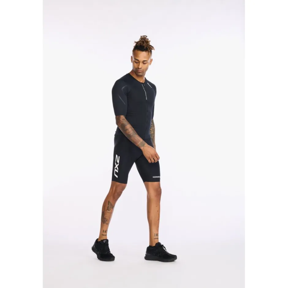 T-Shirts & Tops < 2XU Aero Tri Top Dame - zwart/wit