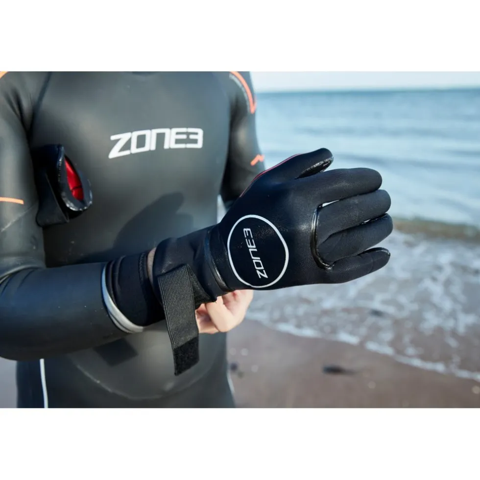 Zone3 Neoprene Heat-Tech Warmth Zwemhandschoenen - zwart/rood