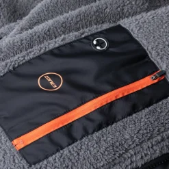 Zone3 Oversize Heat-Tech Badjas - zwart/oranje