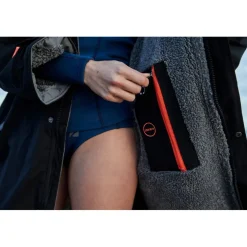 Zone3 Oversize Heat-Tech Badjas - zwart/oranje