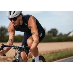 Zone3 Activate+ Zonder mouwen trisuit voor heren - black